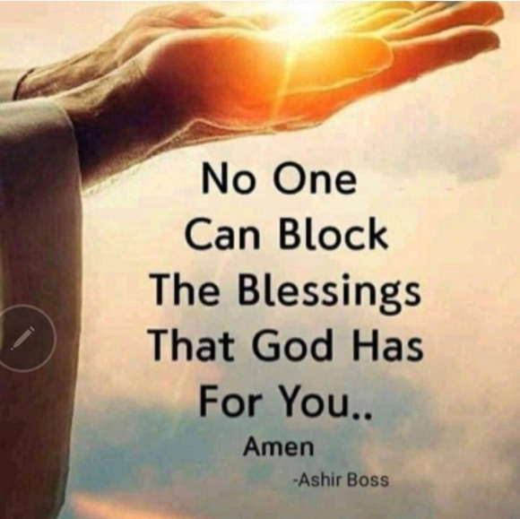 HI!๐ผ๐ผWELCOME TO MY CLOSET!!๐ผ๐ผ - Picture 7 of 7